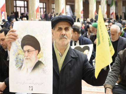 گلستان ما - نور بصیرت در دل ملت ایران جاری است